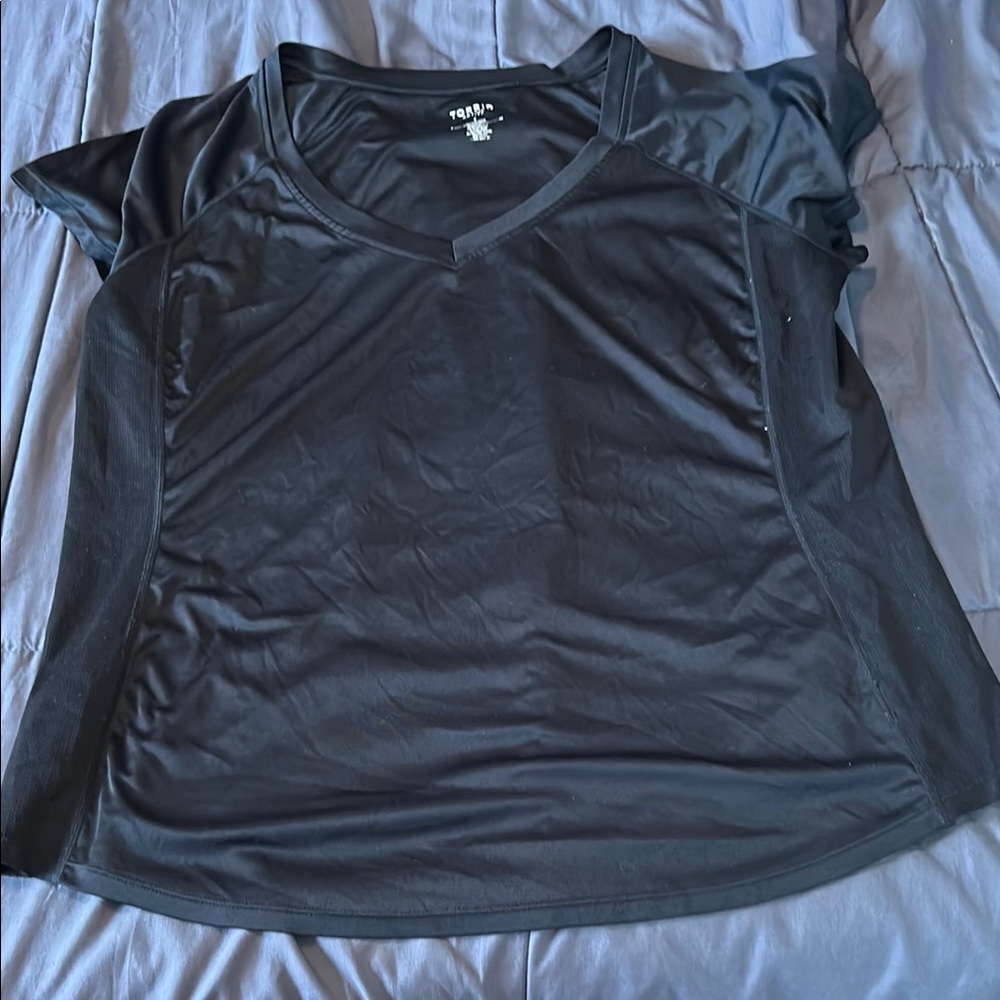 Torrid Active Plus Size 1 1X Black Tshirt